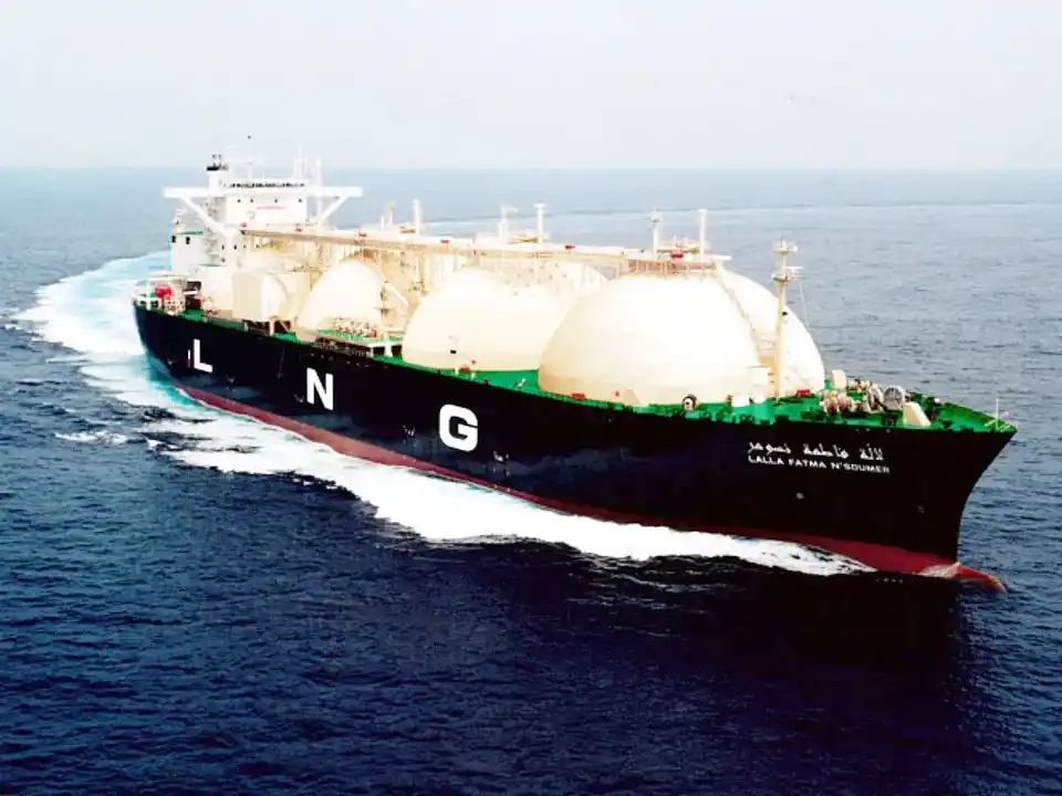 Pese a Vaca Muerta, se sigue importando GNL