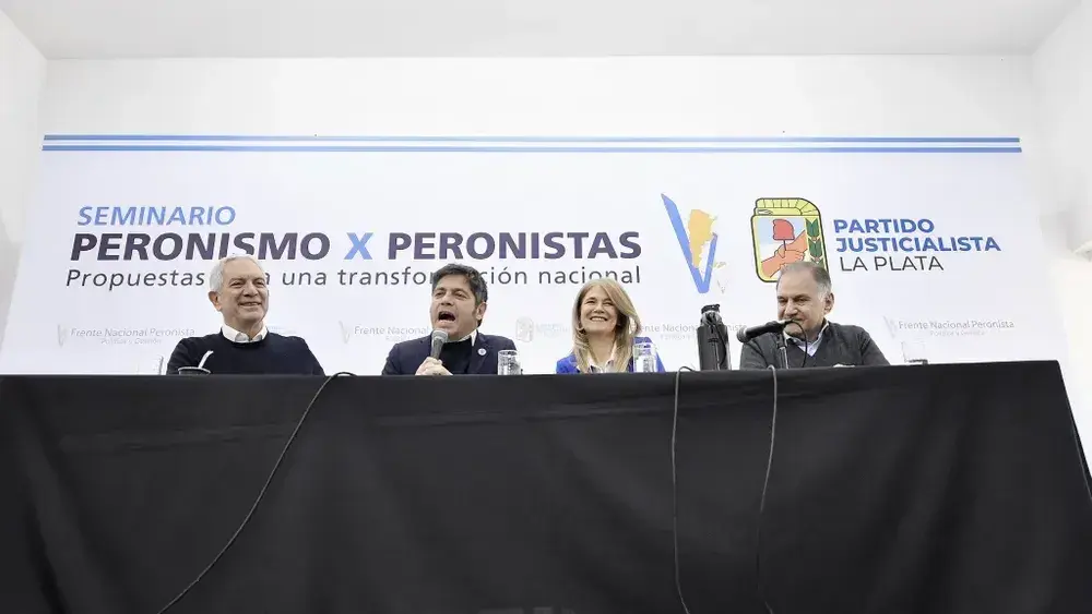 Kicillof encabezó un encuentro del PJ bonaerense