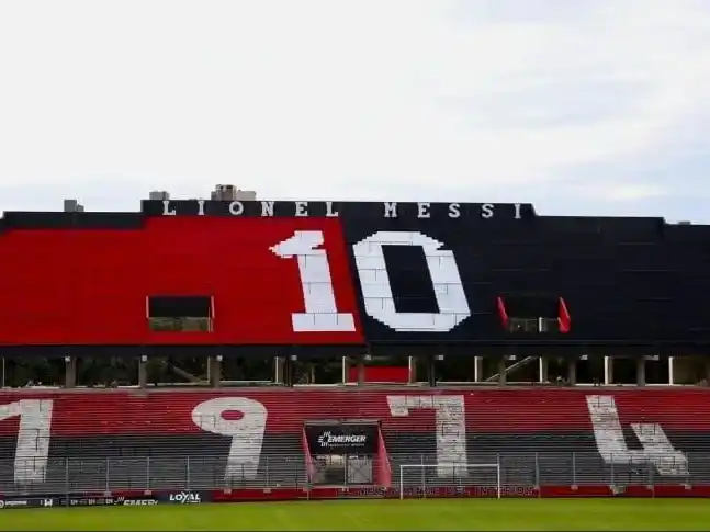 Newell's confirmó que habilitará el uso parcial de la tribuna Lionel Messi.