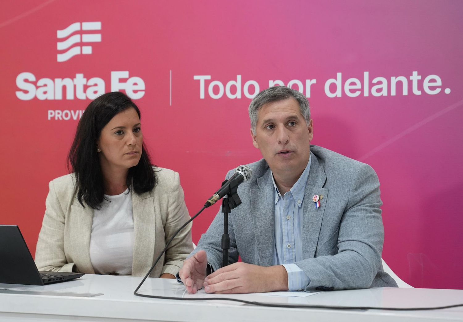 Brindaron detalles del pago de los incrementos salariales a las fuerzas de seguridad a completarse el 16 de marzo