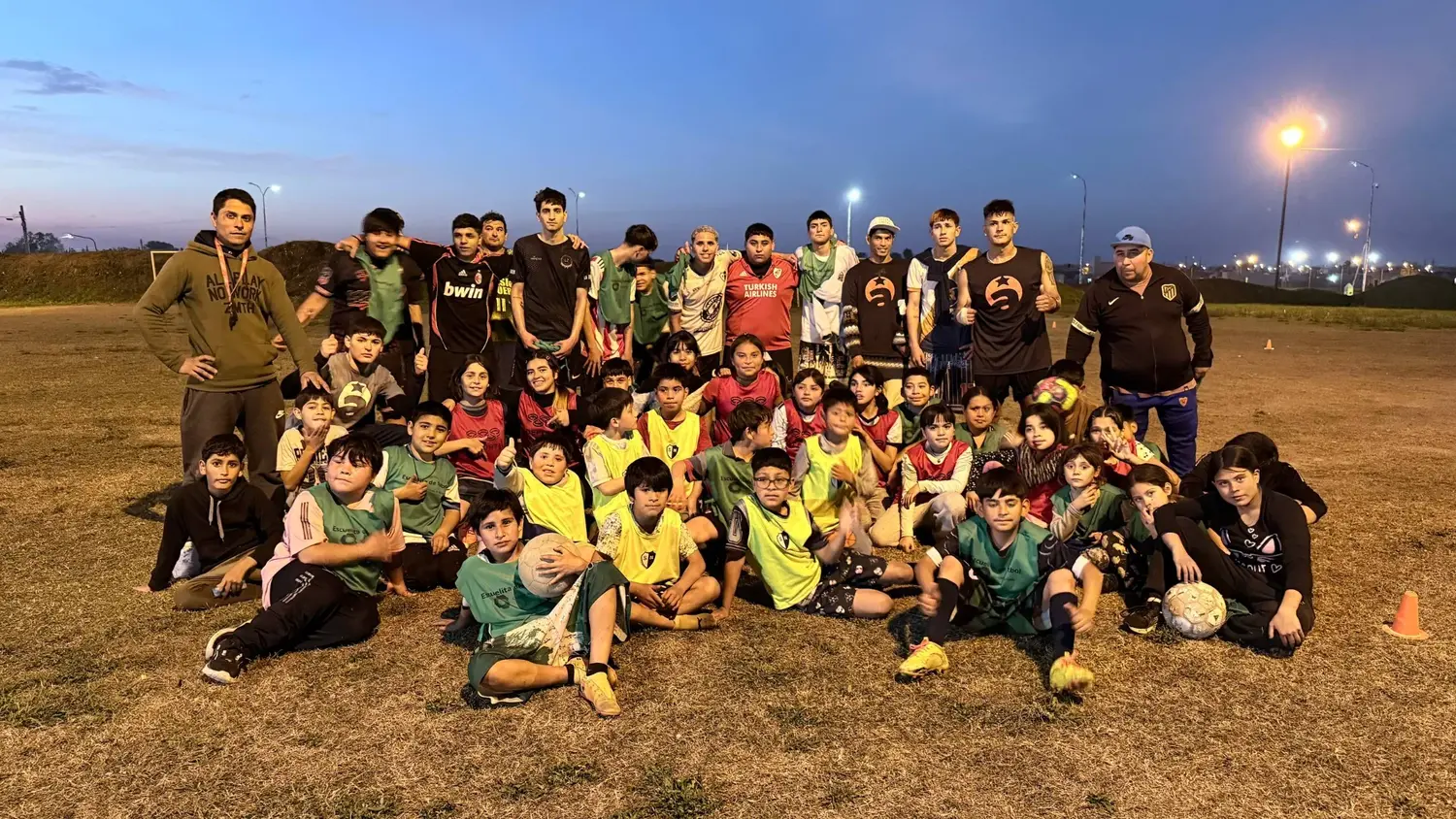 “La contención acá es fundamental”: el trabajo de la escuelita de fútbol del barrio Barranquitas