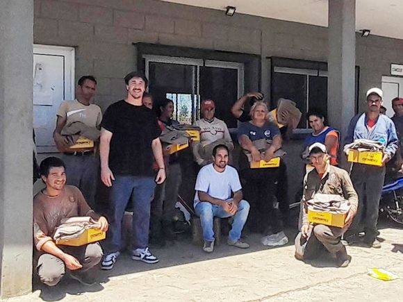Entrega de elementos de seguridad a trabajadores del nodo productivo “Campo el Abasto”