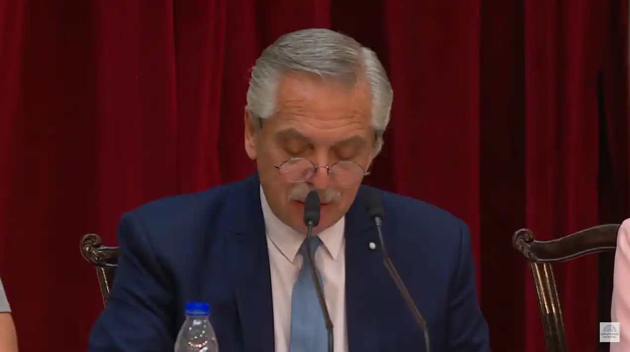 Con fuertes críticas a la Corte, Alberto Fernández habló ante la Asamblea Legislativa