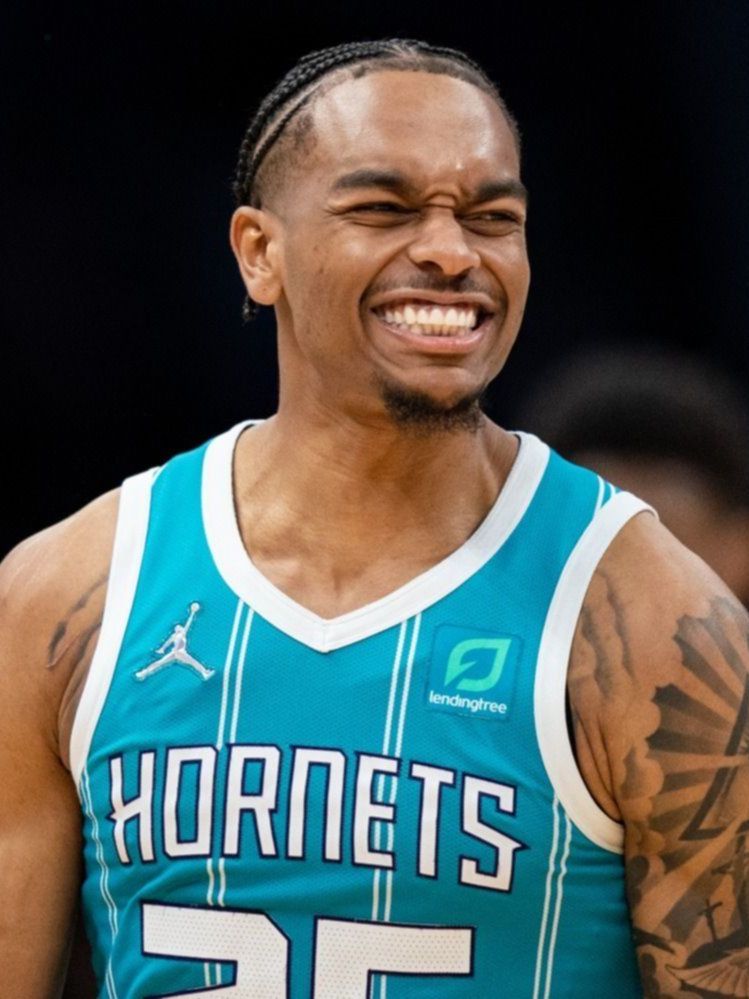 Esto vale el increíble regalo que PJ Washington le dió a su prometida Alisah Chanel