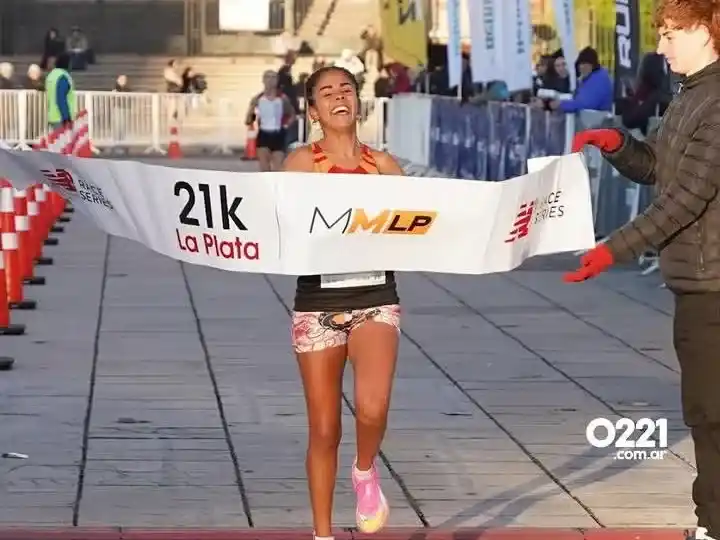 Constanza Garrido ganó los 10k de La Plata con gran tiempo