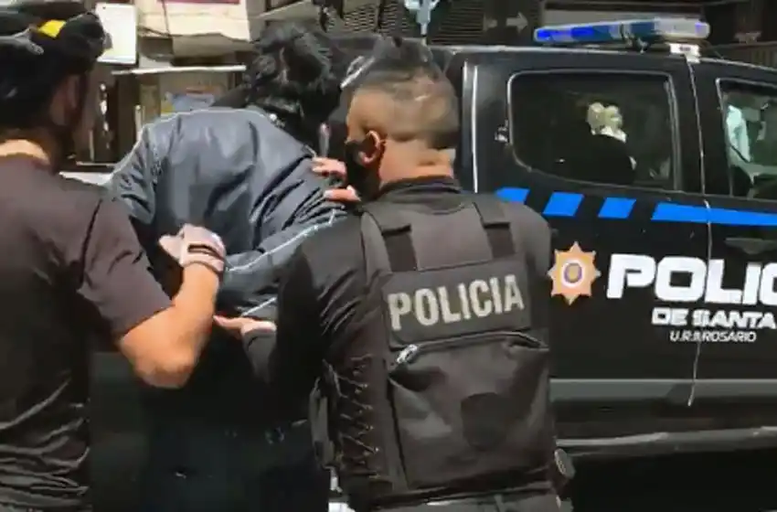 Video: vecinos retuvieron a un ladrón que intentó robar una bicicleta en pleno centro