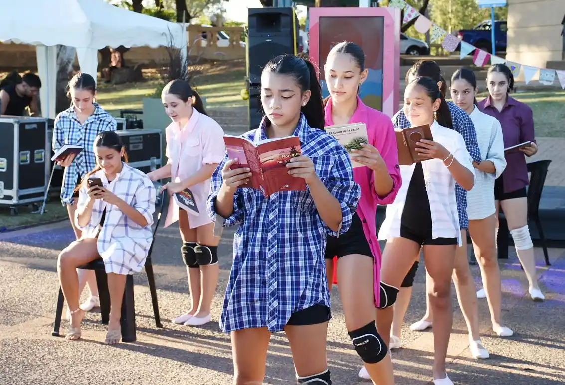 Mágica, libros en la playa llega a Federación