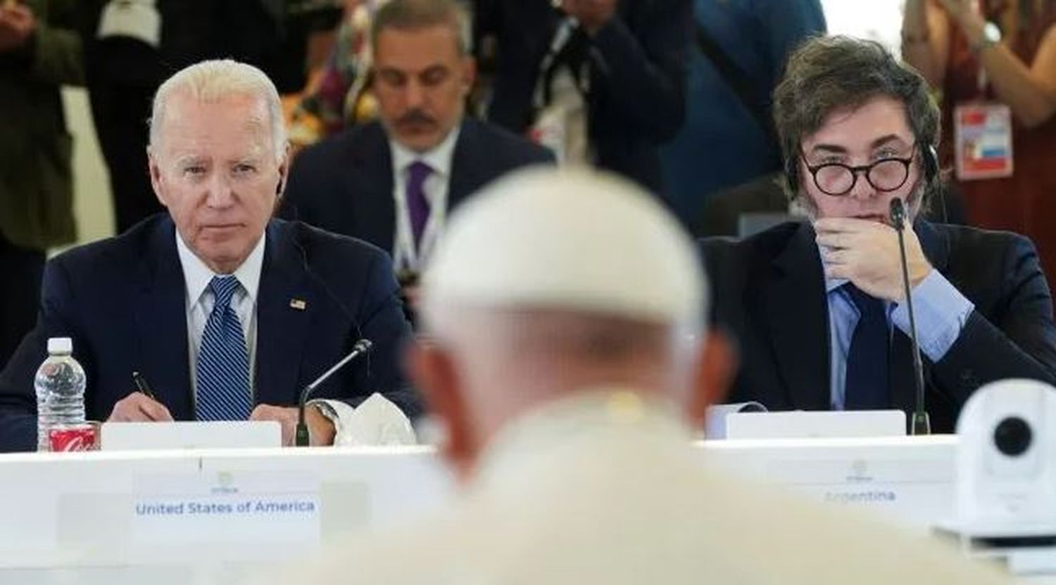 Javier Milei saludó al papa Francisco y a Joe Biden en el inicio de su agenda en el G7