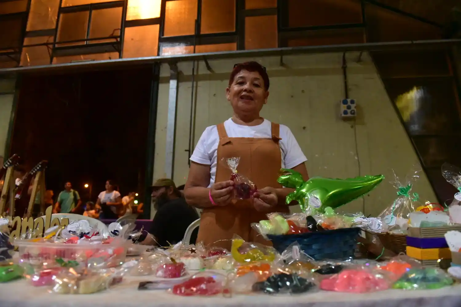 Los artesanos destacaron que las tres noches tuvieron excelentes ventas