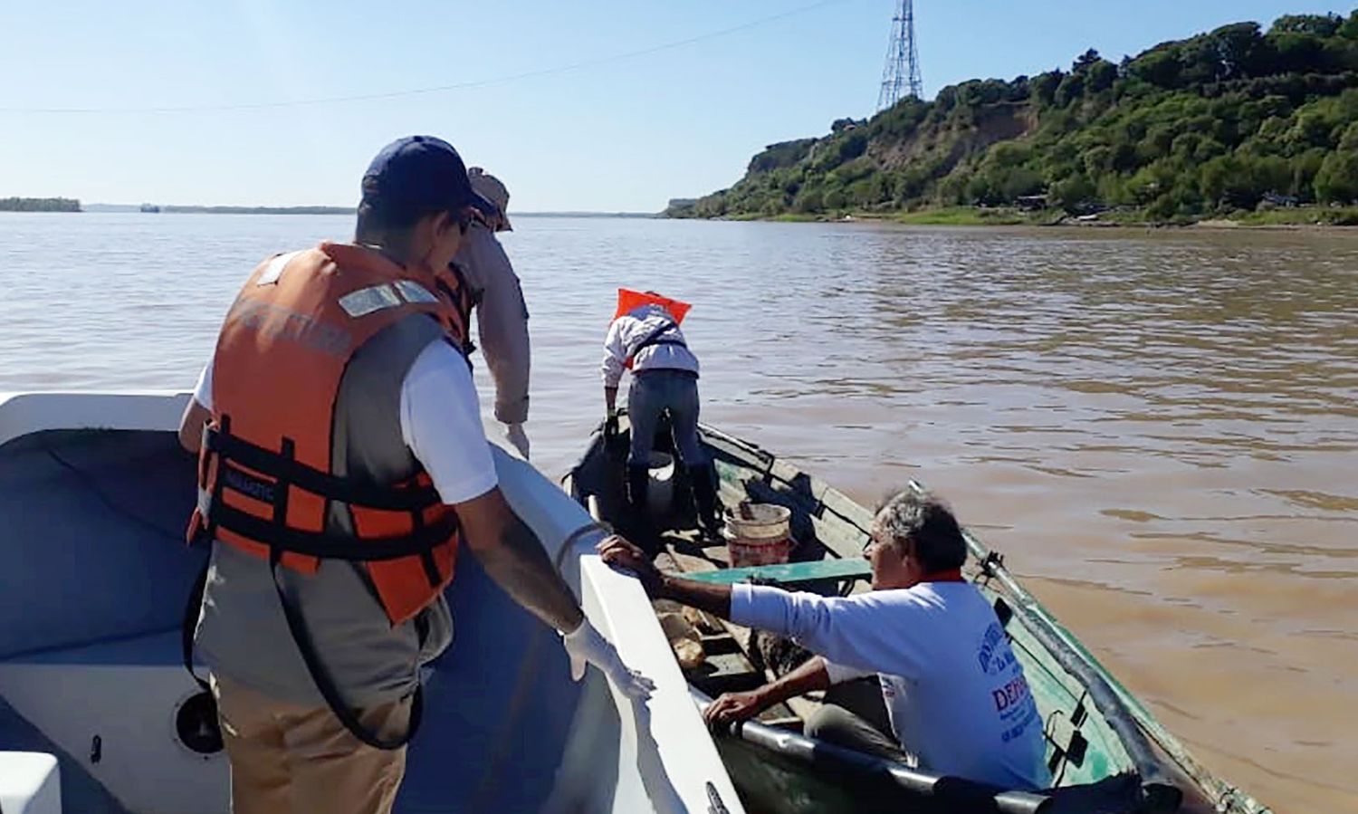 Dan continuidad a la restricción y el cupo de extracción de la pesca comercial en el río Paraná