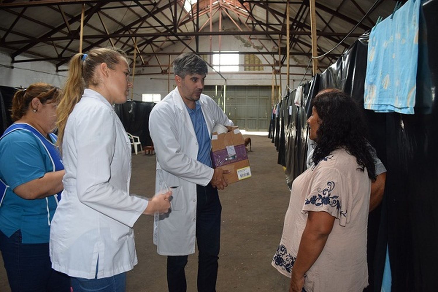 Salud de la provincia asiste a los damnificados por las inundaciones