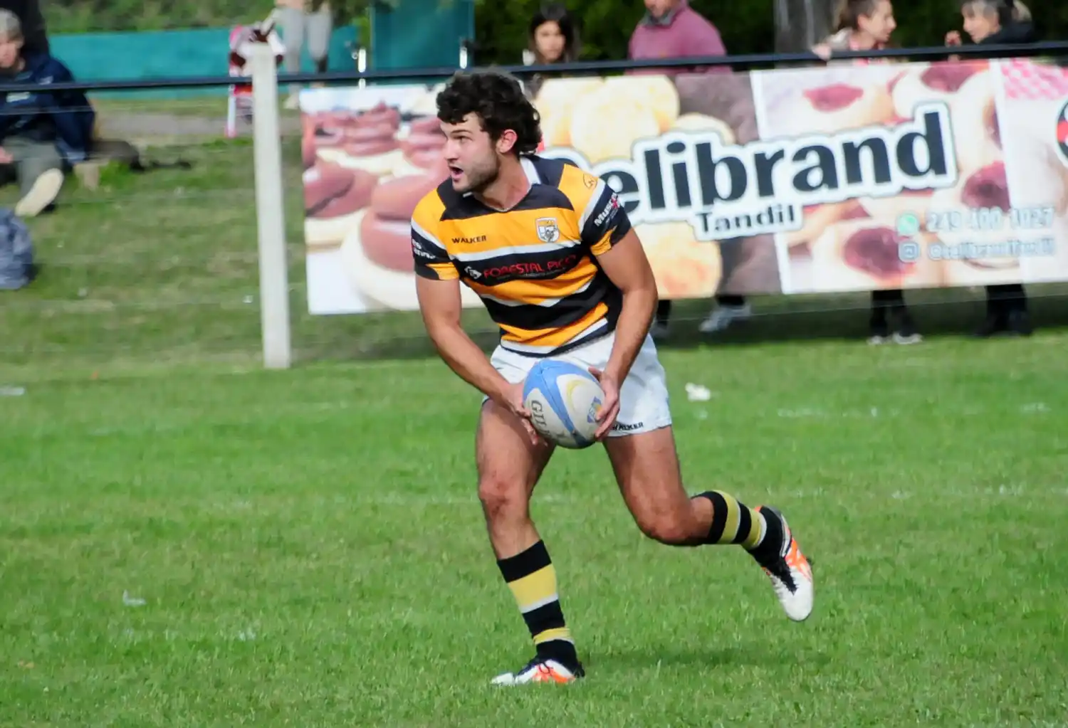 Mores será uno de los centros de Uncas ante Biguá.