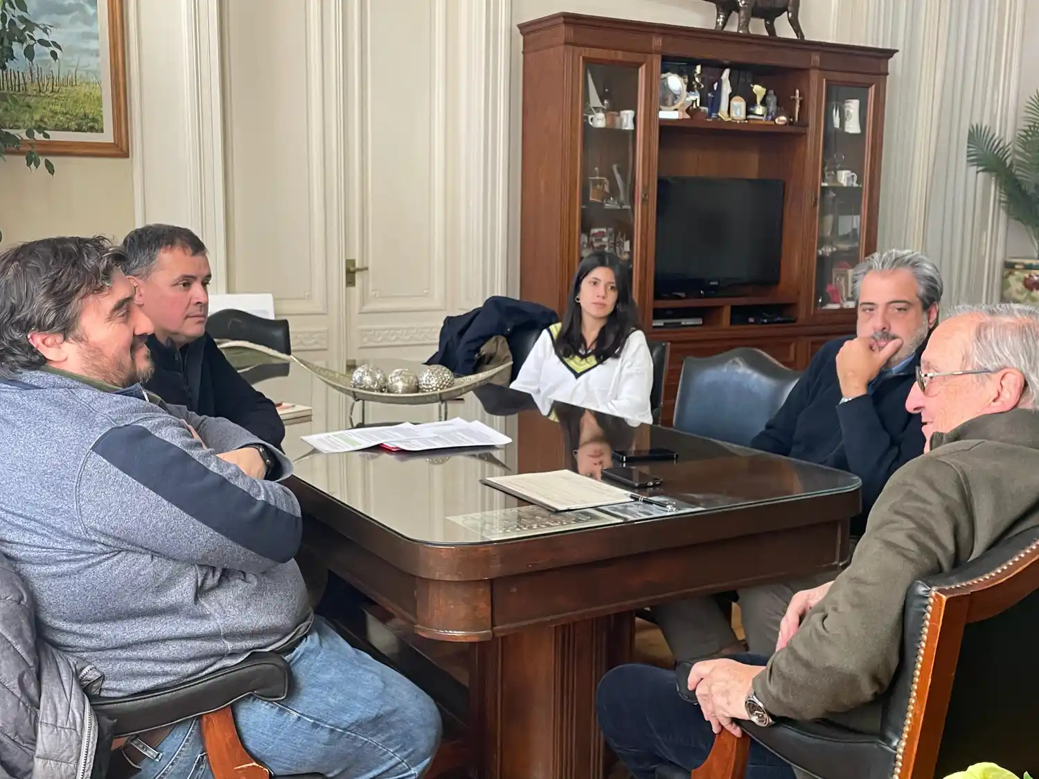 Lunghi, Sarabia, Salvatierra, Santellán e Ibarra se reunieron en el Municipio.