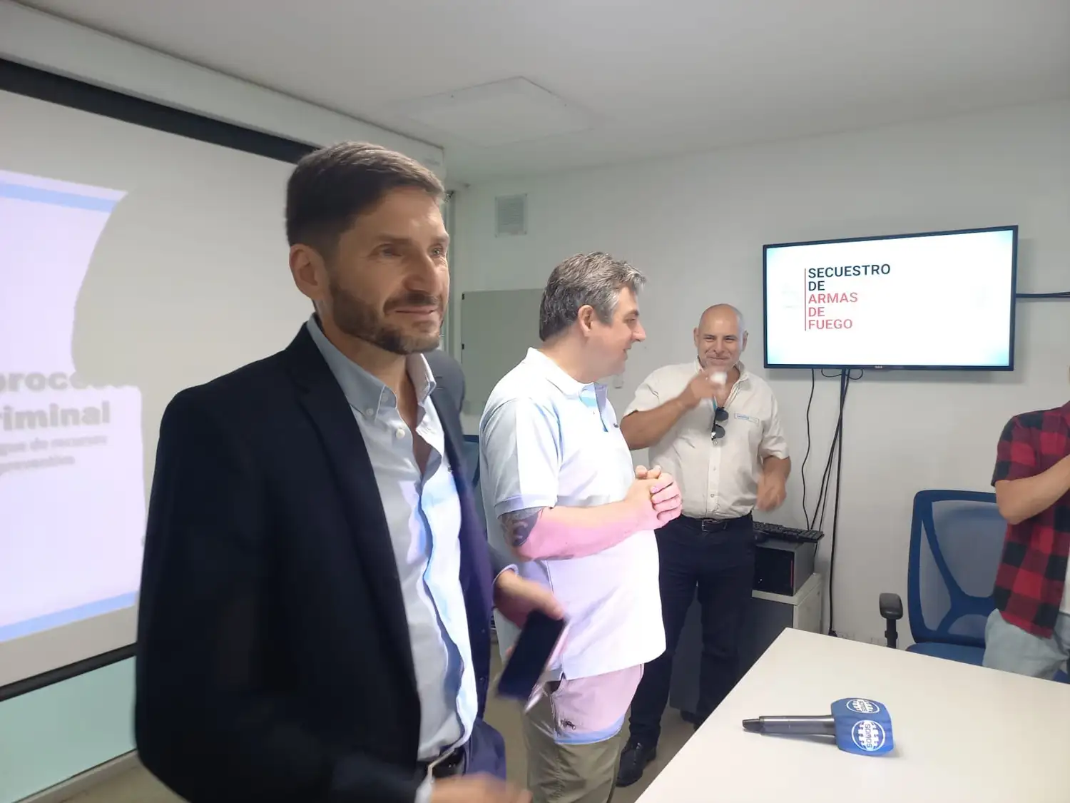 Pullaro afirmó que los presos más peligrosos fueron llevados a pabellones de alto perfil