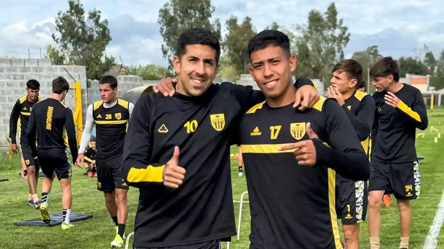 Sosa y San Martín fueron titulares en Santamarina, el sábado ante Círculo. (Foto de prensa Santamarina).