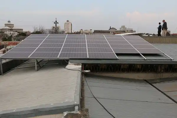 La energía renovable, un sueño hecho realidad en la EET Nº 2
