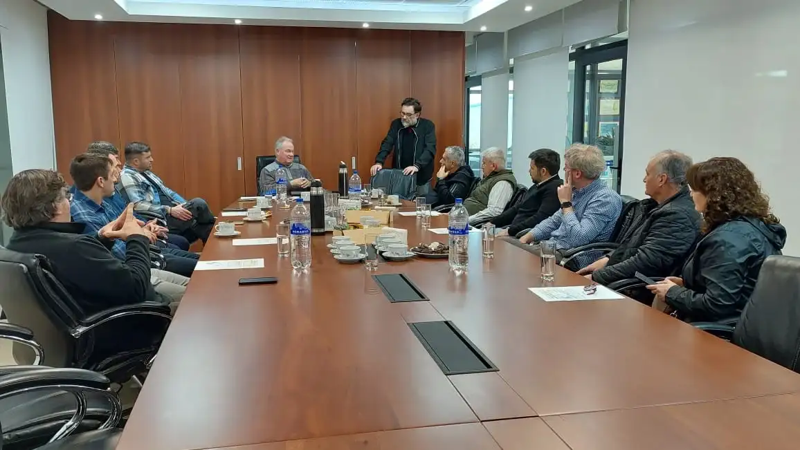 Tecnovo y productores avícolas de dos provincias fortalecen una alianza para impulsar las exportaciones de huevo
