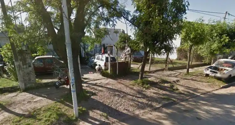 Por falta de habilitación, policía clausuró un taller mecánico