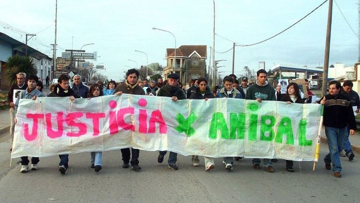 Pedidos de Justicia. Durante años marcharon familiares y amigos
