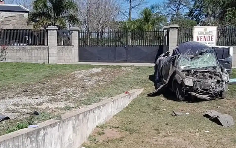 Entre Ríos: un conductor fue internado en grave estado luego volcar con su camioneta