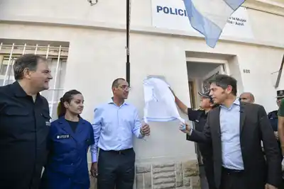 Kicillof inauguró el nuevo edificio de la Comisaría de la Mujer y Familia