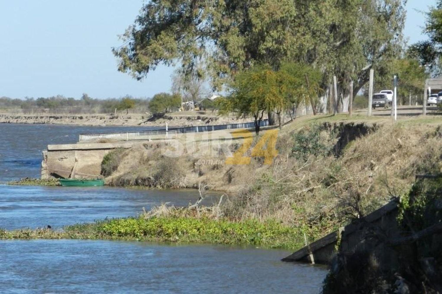 Héroes en la costanera de San Javier: guardavidas, policías y vecinos salvaron a un nene que cayó al agua