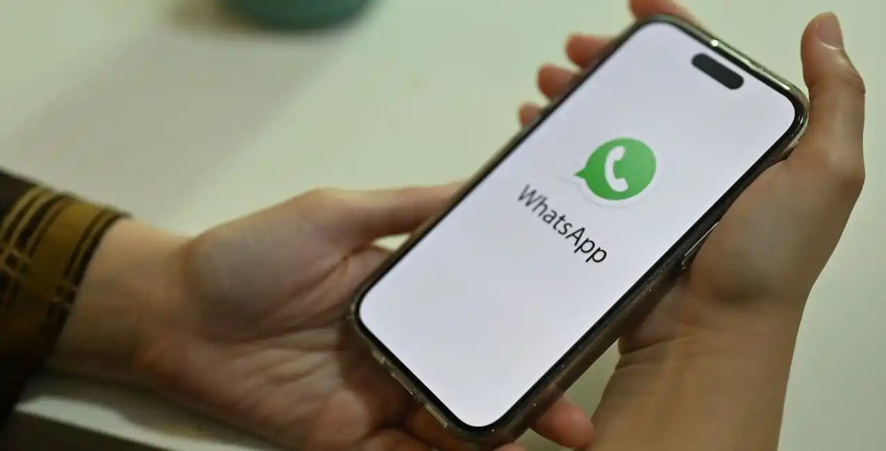 WhatsApp lanzó la función “llamada en espera”: cómo activarla