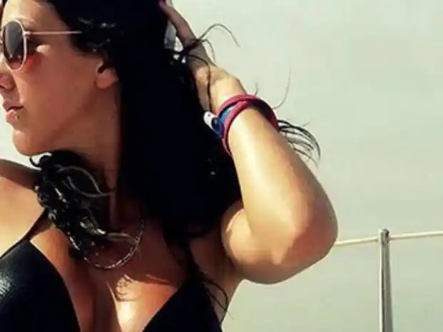 La ladrona más sexy del mundo, reconocida y denunciada por deslumbrar en las redes sociales