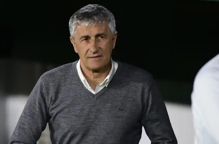 Quién es Quique Settién, el DT que está a una firma de ser nuevo DT de Barcelona