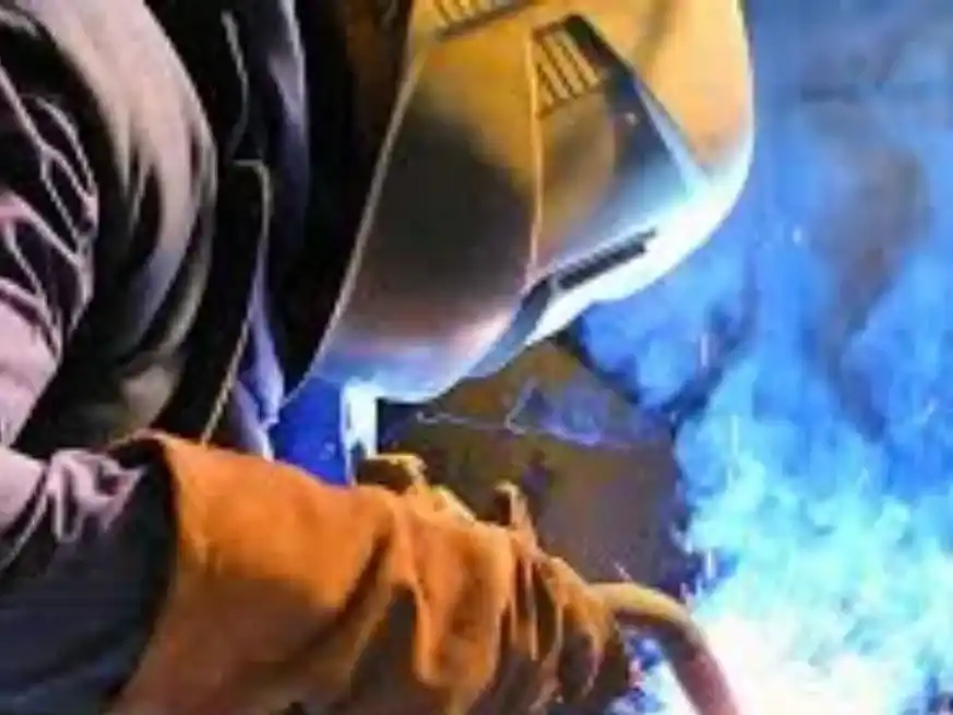 Educación técnica, innovación y PyMES aparecen como ejes clave para transformar conocimiento en producción y empleo sostenible.