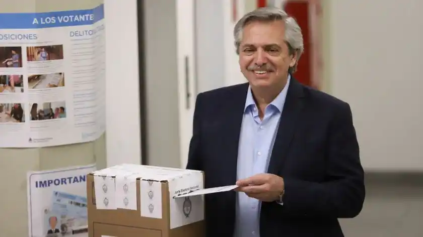 Alberto Fernández: "Estamos en una enorme crisis y tenemos que trabajar todos juntos por un país mejor"