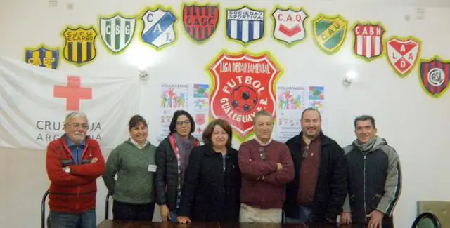 El grupo Voluntarios Solidarios brindó una conferencia de prensa por el festejo del Día del Niño