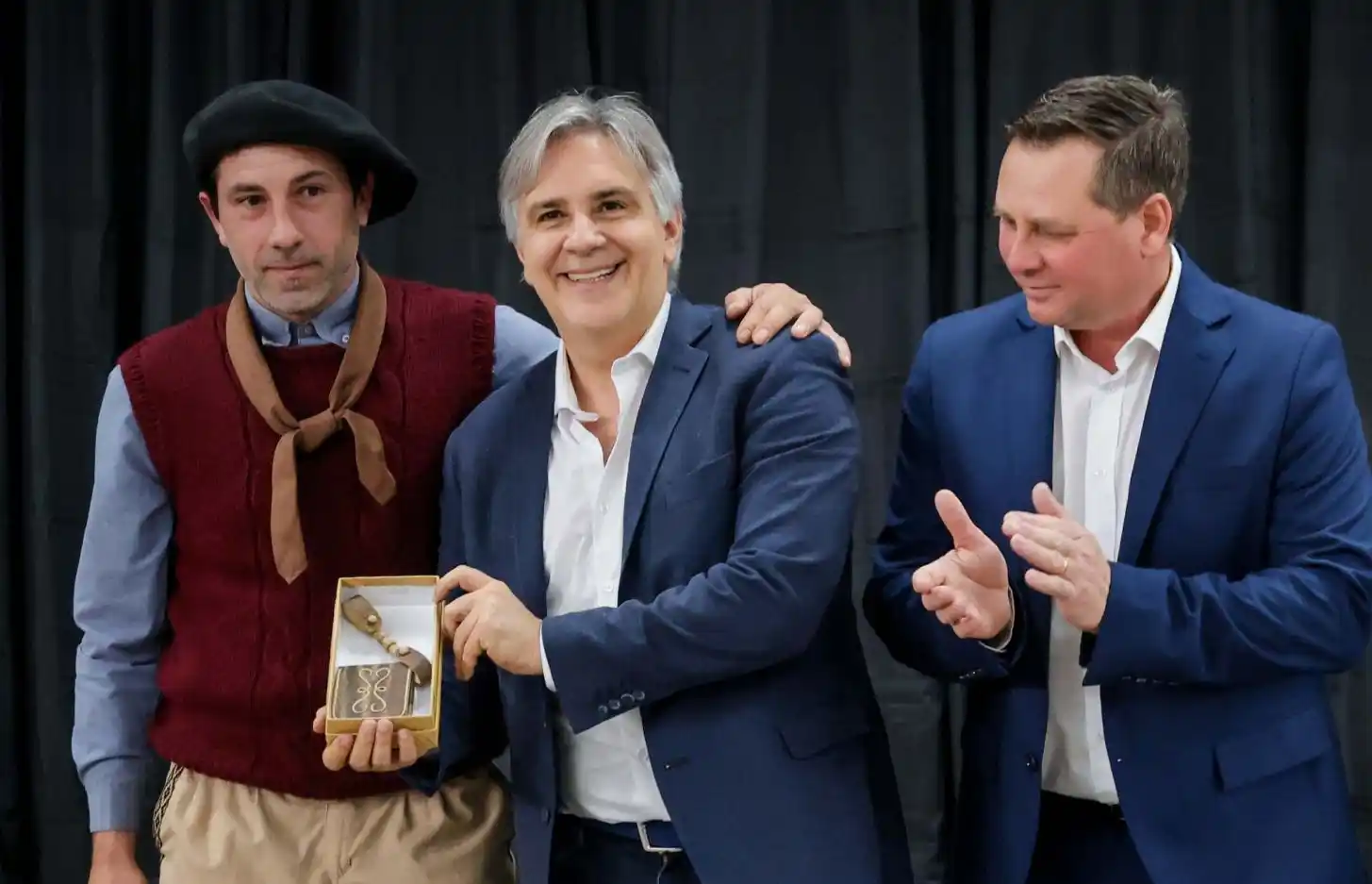 Llaryora visitó hoy la localidad de Colonia Marina