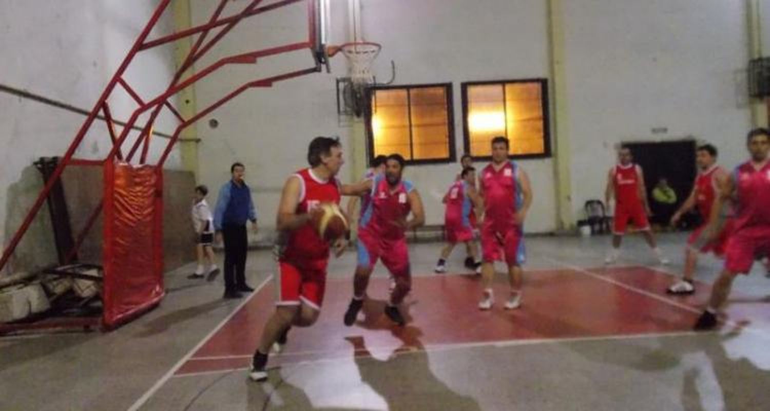 Ganó Mitre y va por la hazaña