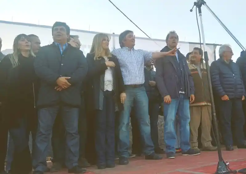 Con críticas al oficialismo, Máximo homenajeó a Néstor Kirchner