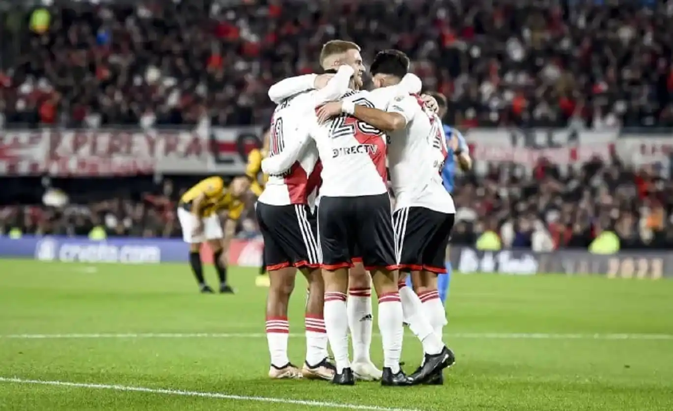 River terminó con una sonrisa, venció a The Strongest y avanzó a segunda fase