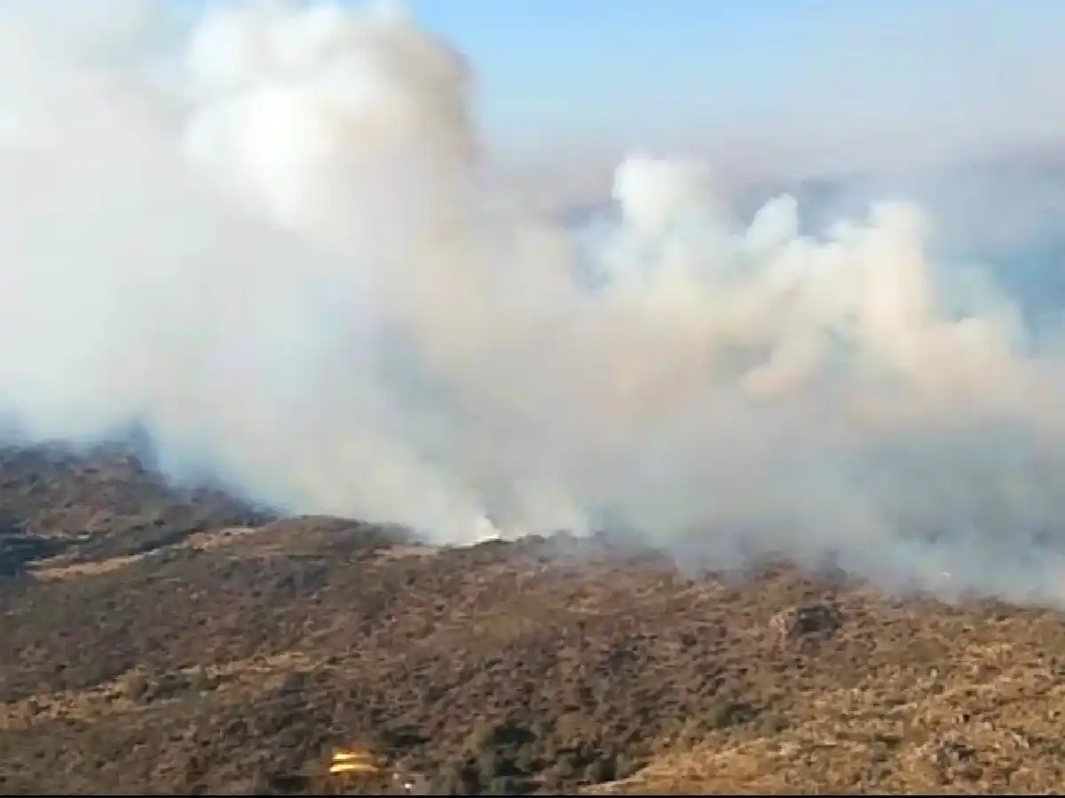 Continúa el combate del fuego en Ongamira
