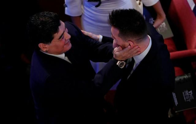 Messi: "Me pone muy contento que Diego haya vuelto, lo disfrutaba mucho"
