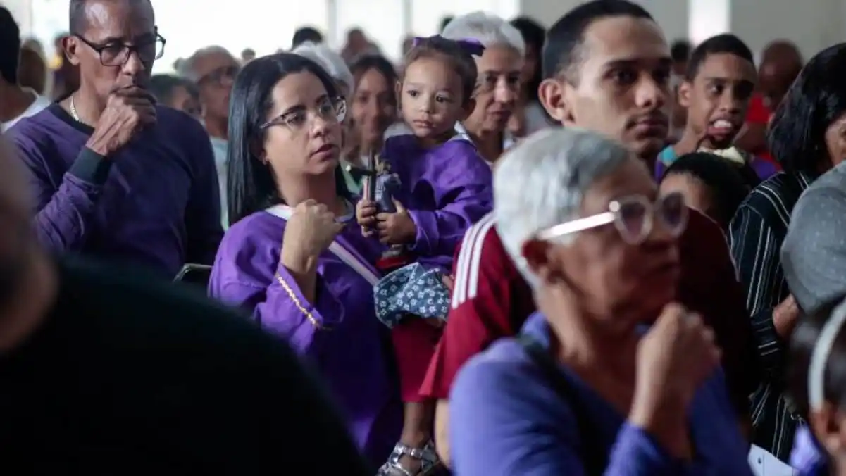 Así se desarrollan las actividades de este Miércoles Santo junto al Nazareno de San Pablo (PROGRAMA+IMÁGENES)