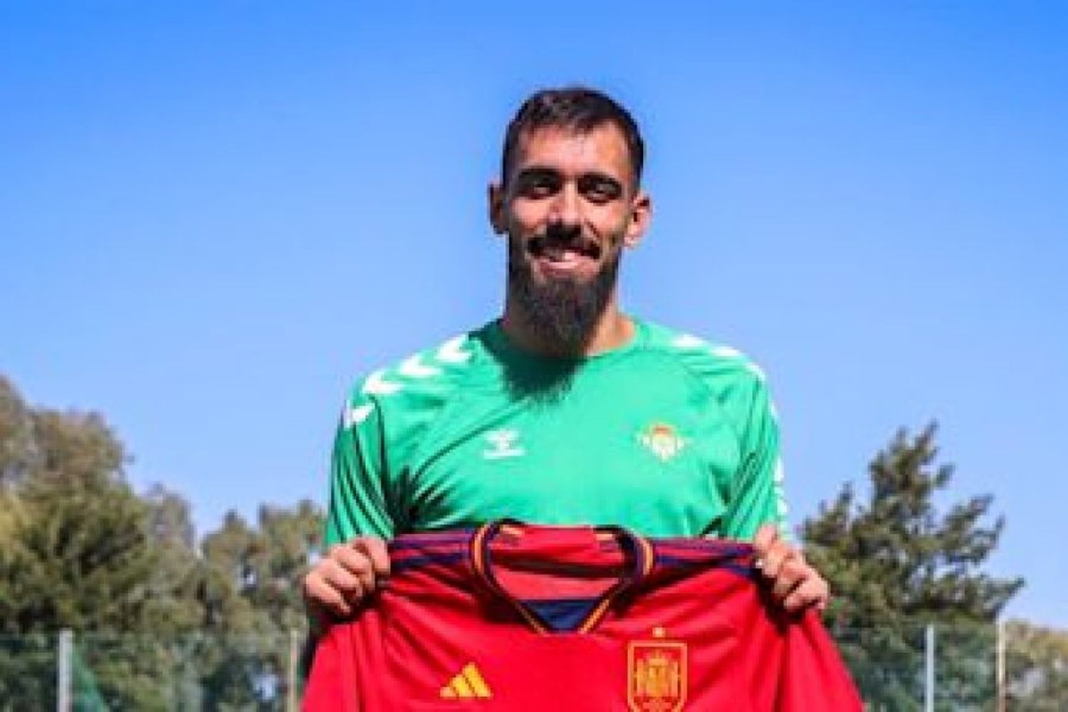 Borja Iglesias renuncia a la Selección "hasta que las cosas cambien" con Rubiales