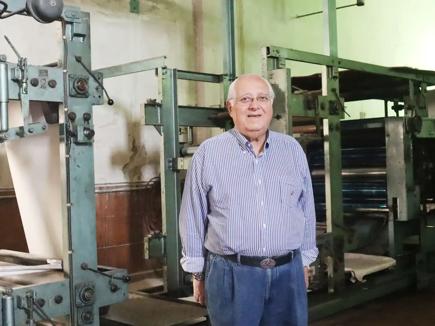 Héctor Maya recorrió El Heraldo, preocupado por el destino de la prensa gráfica.