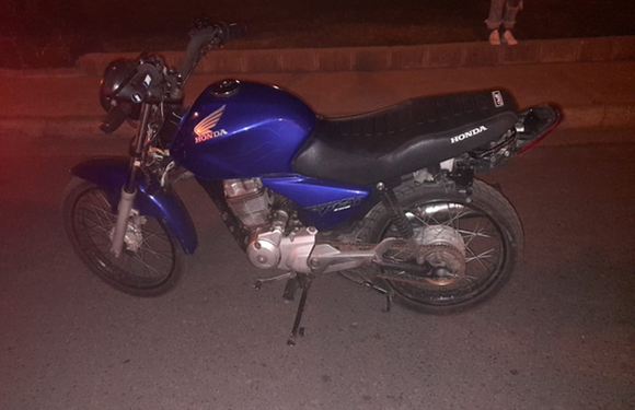 Secuestraron una moto en recorrida policial por el Nuevo Boulevard, de madrugada