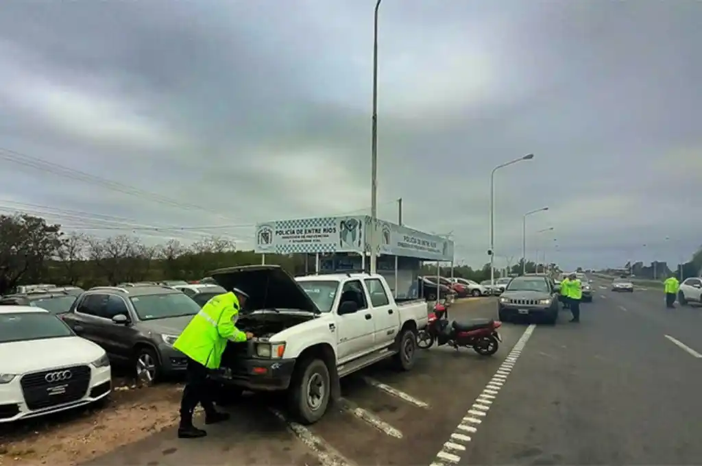 El hombre se trasladaba en una camioneta Toyota Hilux blanca.