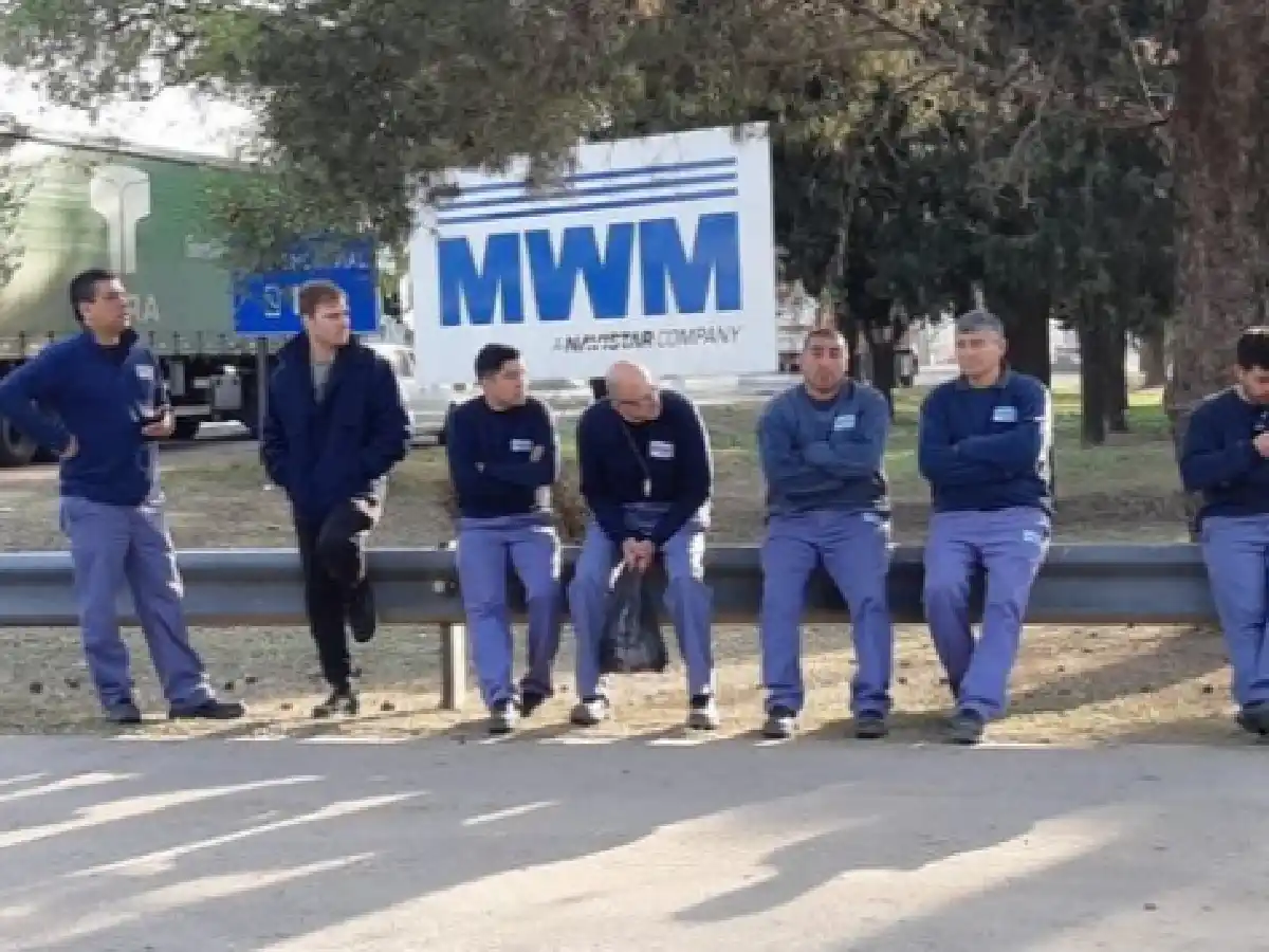 Cerró una autopartista y 100 empleados quedaron en la calle