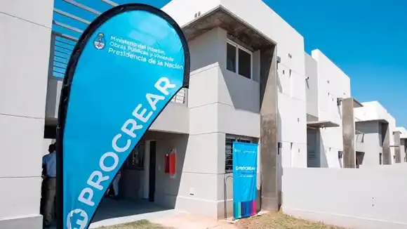 Javier Gastón: “Para el 2023 proyectamos 430 nuevas viviendas para familias de Chascomús”