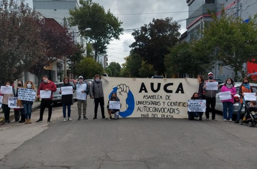Trabajadores del Conicet paran y movilizan por su situación laboral