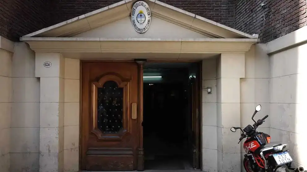 Los tribunales de la calle Paraguay, donde se ubica el TOC N°25 (Franco Fafasuli - Infobae)