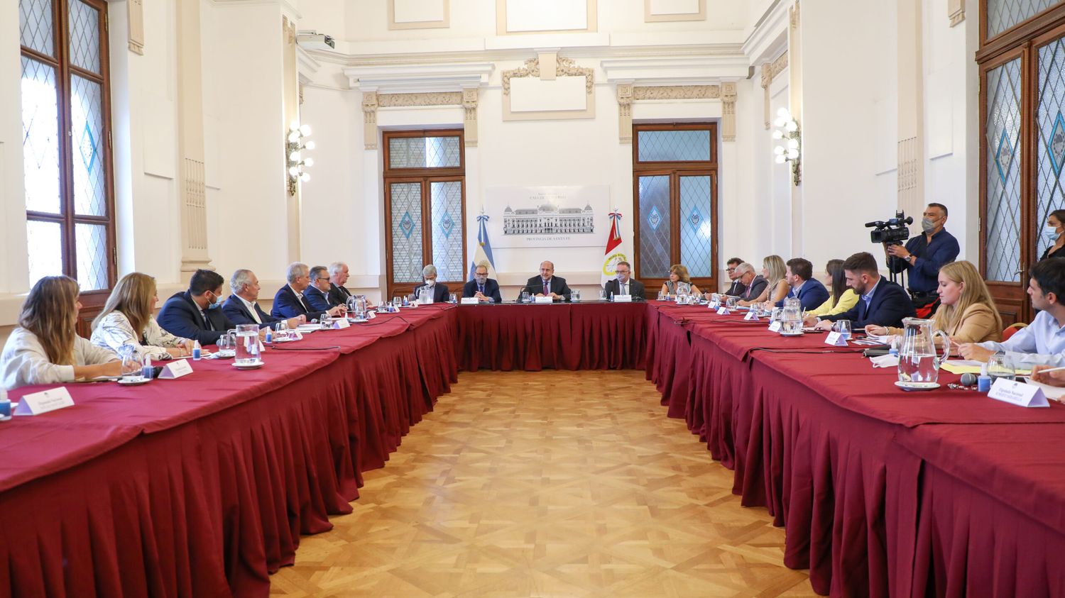 Perotti se reunió con legisladores nacionales