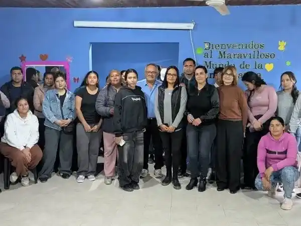 Nacif profundiza acciones de capacitación y 
formación para los vecinos de Ingeniero Juárez