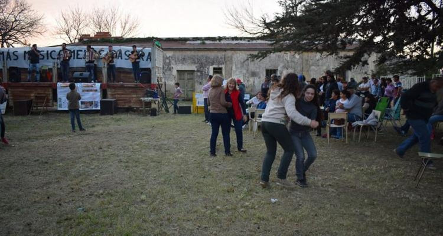 Constantes robos en el Club 12 de Octubre de La Buena Moza: “Todos los días es un bajón”